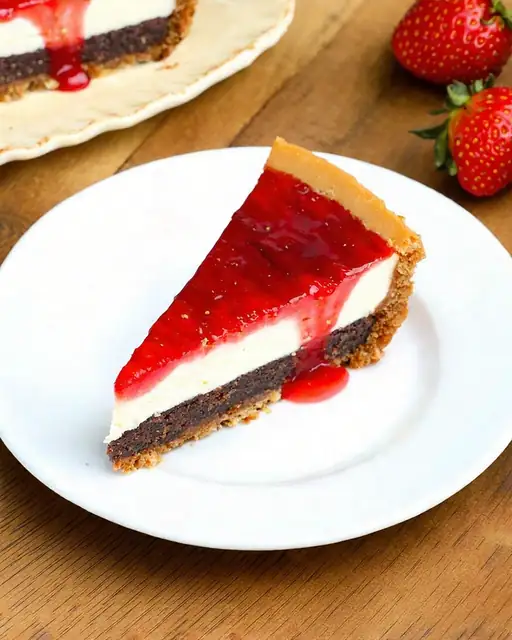 Cheesecake con base de dátiles (Alto en Proteína)