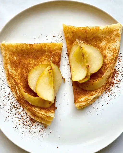 Crêpes Soft de Sarraceno con Peras Templadas al Cardamomo