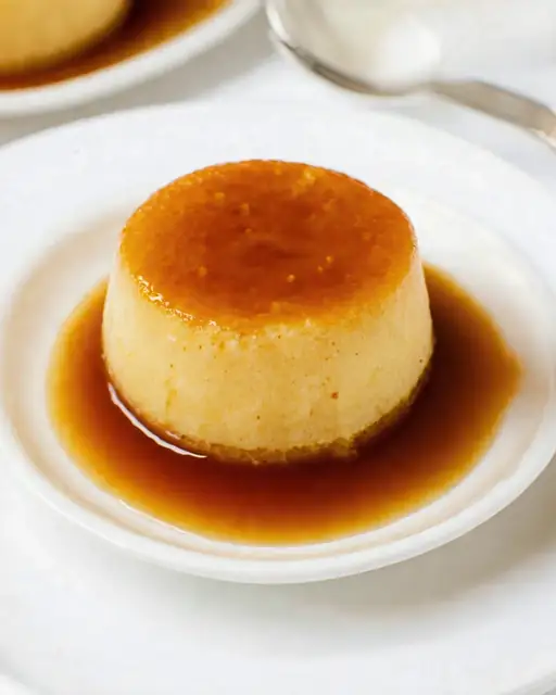 Flan ligerísimo de coco con caramelo (Low Carb Flexible)